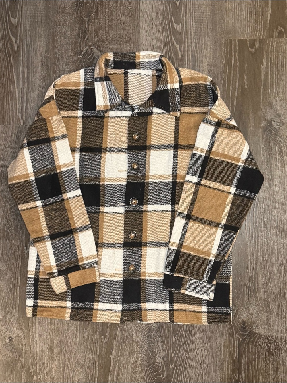 Women’s Plaid Button-Up Shacket - Tan & Black
